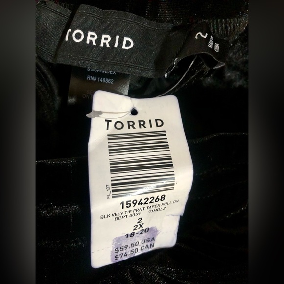 Torrid Pull-On Relaxed Taper Velvet High-Rise Pants - Picture 4 of 5